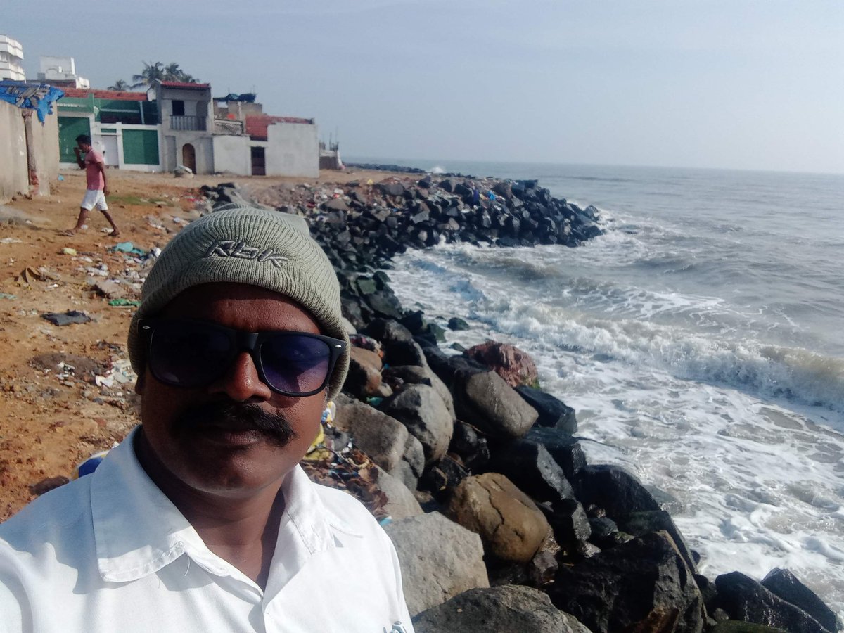 At Vaithikuppam, Puducherry! 
#BayOfBengal