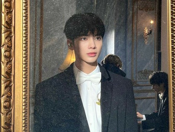 whereishal's tweet photo. #OurLovelyTreasureTAEHYUN 

~ happy birthday to the loving &amp; charming, kang taehyun !! your angelic voice never fails to amaze me. you're so such a caring person <3 we'll be with you every step of the way, terry !!

– h 💙 

#태현이의추억으로완성된22번째악보 #TXT @TXT_members https://t.co/1hi1gCWMuO