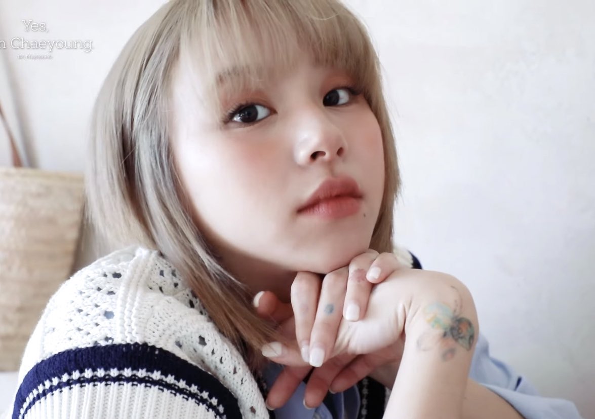 chaeypics's tweet photo. girlfriend chaeyoung <3 https://t.co/WKjiLHA2B1