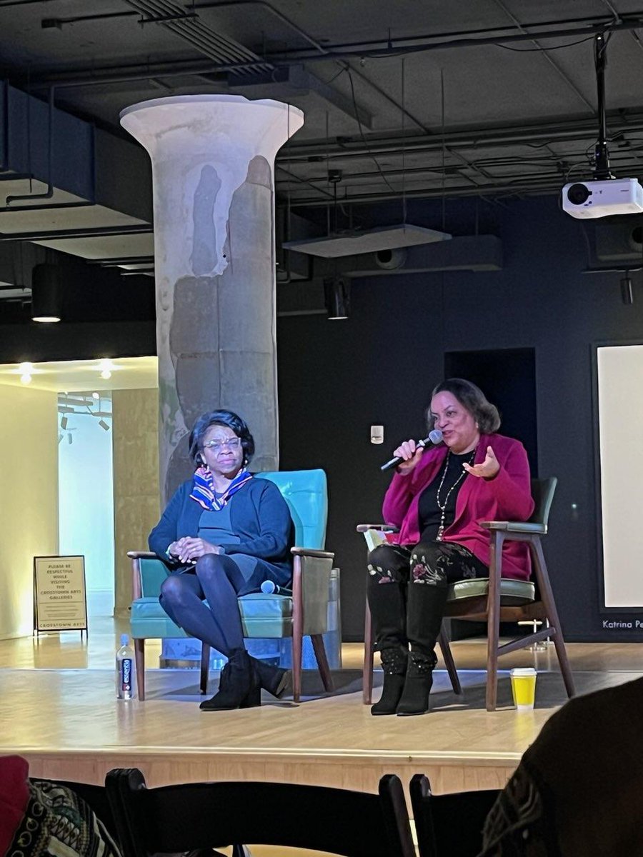 It was great to participate in convo in #Memphis w Dr Daphene McFerren about the work &amp; legacy of my great-grandmother #IdaBWells. At Literature is Liberating event hosted by Jasmine Settles of Cafe Noir &amp; Crosstown Arts. More info at
instagram.com/p/CoH9PPdOGFo/…