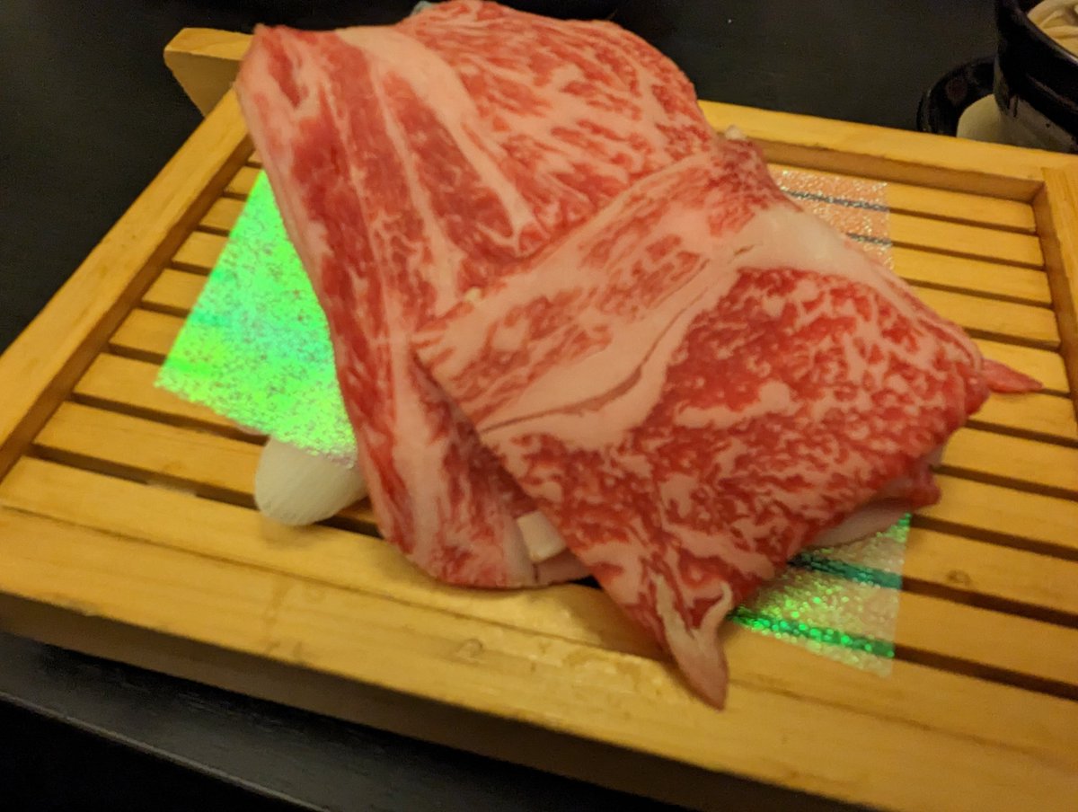sequoia999's tweet photo. #吉田屋山王閣　が宿。蟹とか、肉とか、ご馳走をいただきましたん！
#加賀温泉　#サイコロきっぷ https://t.co/xocR6veT0P