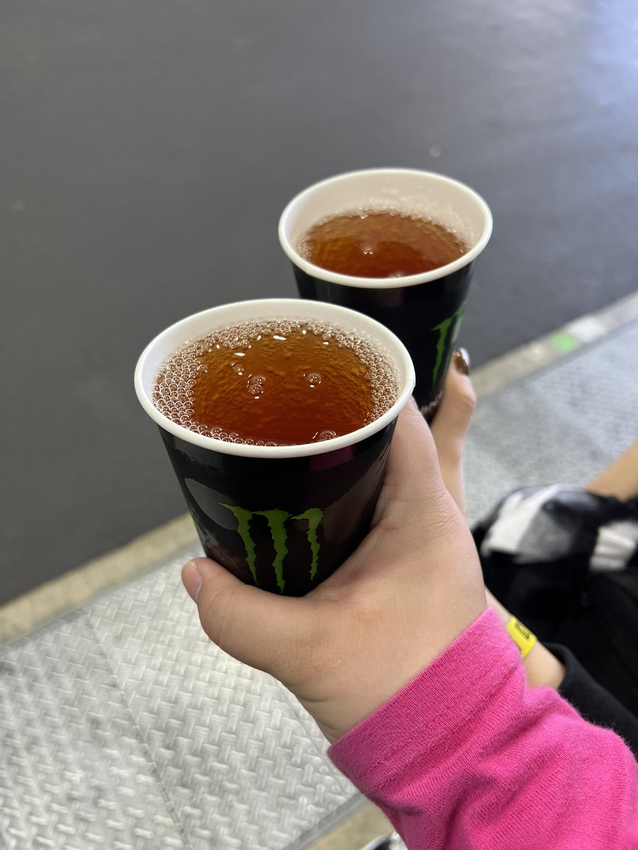 xv41rx's tweet photo. 駐車場問題からレモンで腹痛からのガチャガチャ回してモンスターかちこみ🔥
2日目ろっとんから〜⍤⃝
しばしまったりモード https://t.co/YoUtL3rKRN