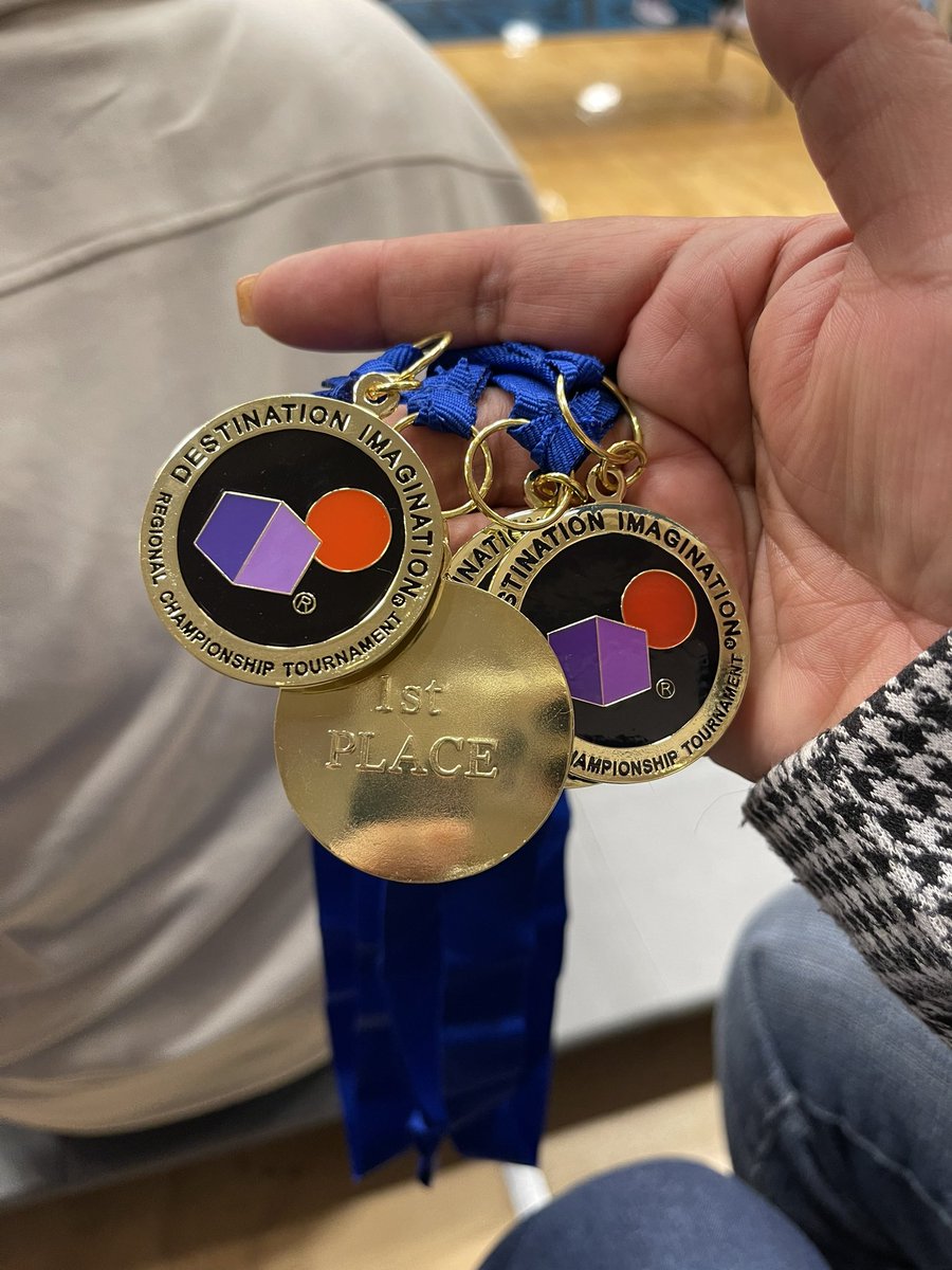 SZHernandez_GMS's tweet photo. Soo proud of our Desert Wind Colts!!! 1st Place in engineering for Lightning Colts! #SISD_DI #WeAreTexasDI #creativitybus #sayyestocreativity #DesertWind https://t.co/rmNebWs3te