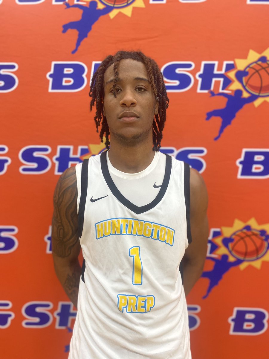 #BigShots #CourtXIVClassic 
#PlayersOfTheGame #GameChanger 

Varsity Boys 

Quality Educational National - 66 
12 Nigel Okwakol 19 
15 Bobby Cannon 15 

Huntington Prep - 62 
1 Del Jones 15