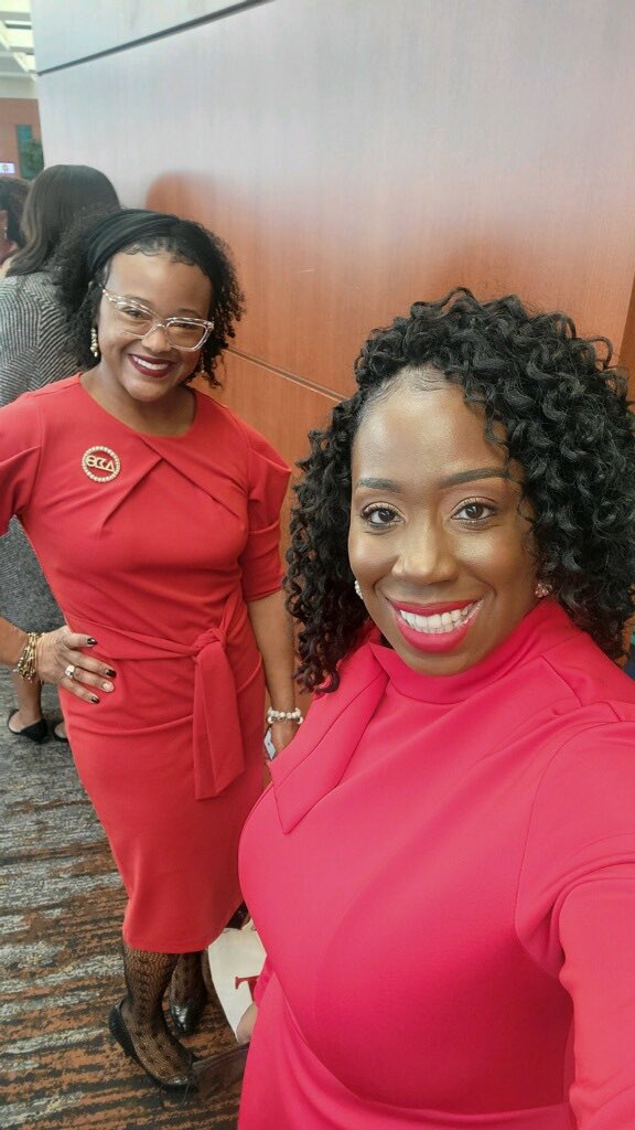 DrNikkiGlenn1's tweet image. Not much can get me out the house these days but my Beloved Sorority can! NC State Founders Day! We had a time!! #ilovemydst #GammaIotamade #Spring97 #DangerousMinds #HPAC