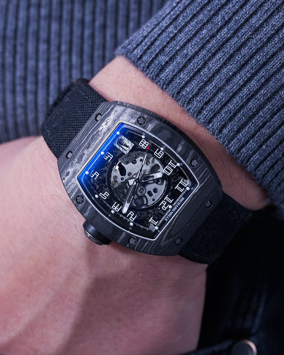 WORLDTIMER_'s tweet photo. #RichardMille #DiW Carbon #RM010 Lightest In The World
Price and Watch Details: https://t.co/V7busQNXy1
#millenation #RichardMilleClub #RichardMilleOfficial #jacobandco #InspiredbytheImpossible #RichardMilleWatches #RichardMilleWatch #RM10 #RMwatch #RichardMiller #hauteHorology https://t.co/unjs3uZYQt