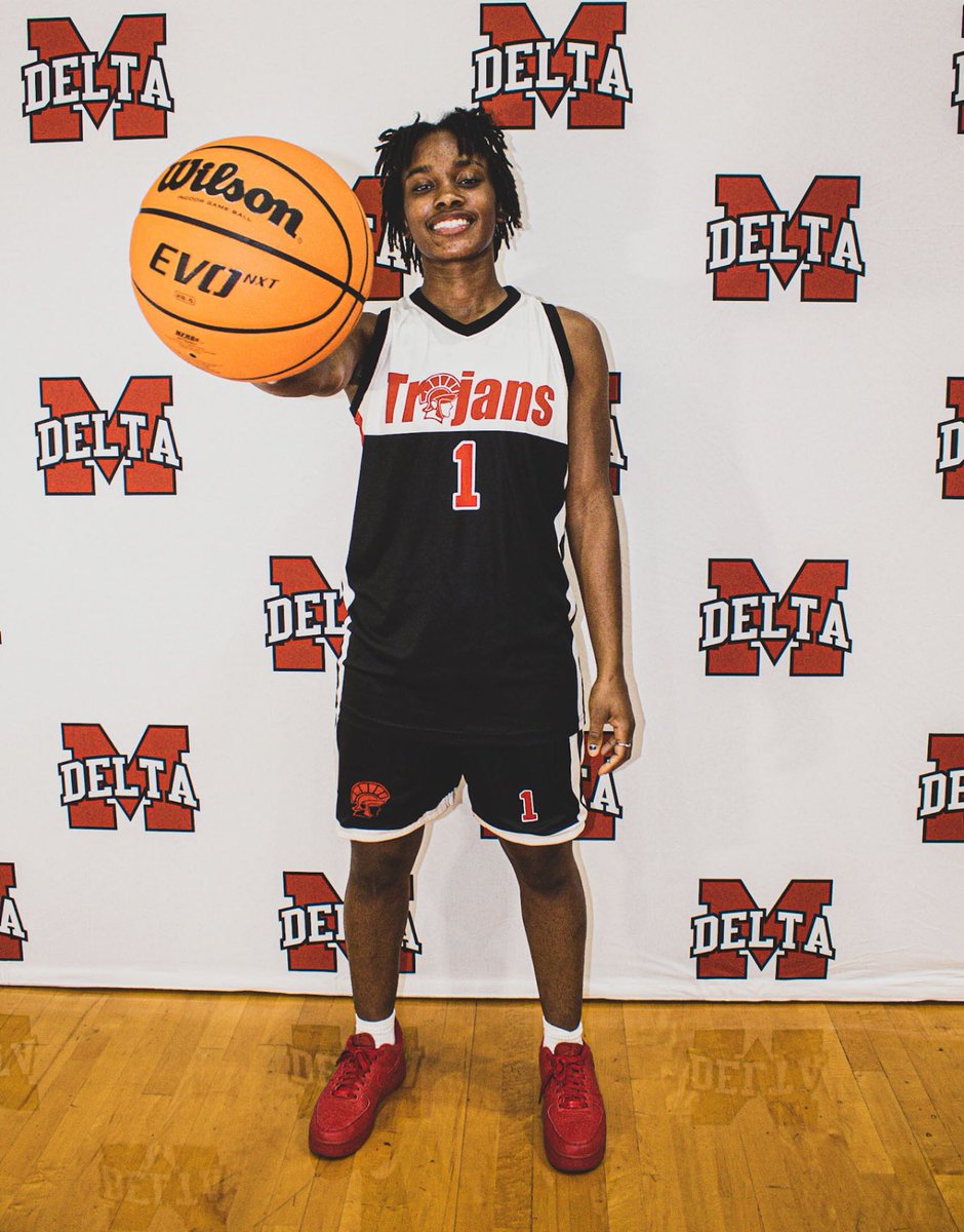 MDCCwbb's tweet image. Welcome to the squad Tay😤😎🔥

#beWARE #WhyNotTheDelta #MDCC #MDCCwbb #mississippi #womensbasketball #njcaa #maccc #ncaa