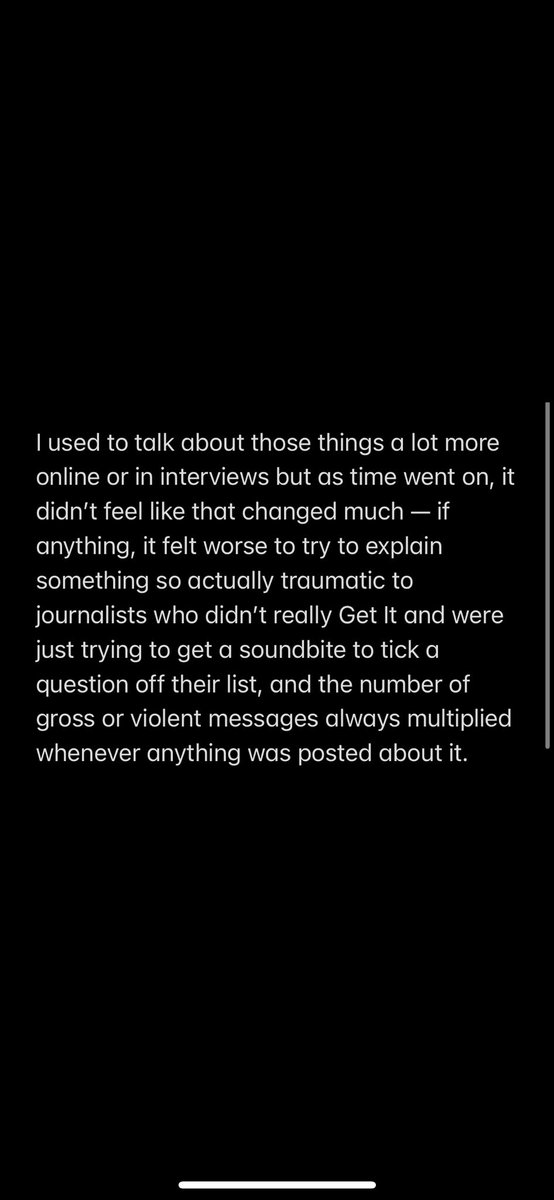 Lauren Mayberry tweet media