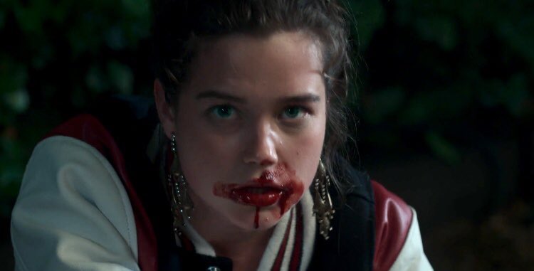 schooksource's tweet photo. this woman as a vampire was SOMETHING we were so so robbed https://t.co/oMi2zWvYAS