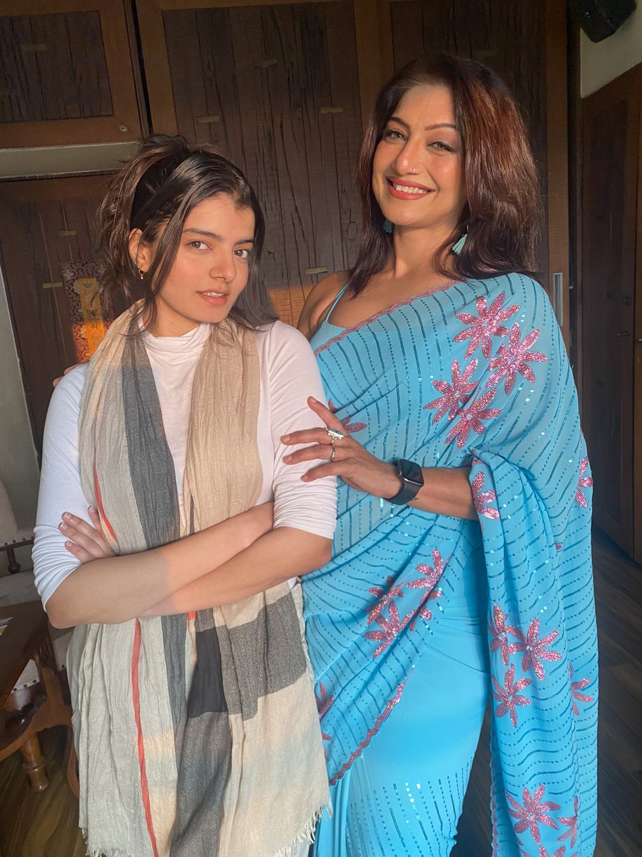 aartiinaagpal's tweet image. The centre of my womanhood - My Little PRINCESS ❣️ @priyanshi1111 
“ HAPPY BIRTHDAY MY BABY “ 
#5thFEB -
THE DATE TO REMEMBER 
I can write book on how I feel about being your mother .but right now just a word .. HONOURED 
#happybirthdayprincess #love #motherdaughter #mybaby