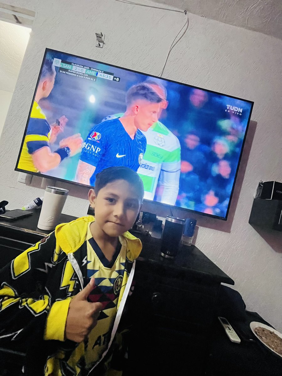 sarmientojav's tweet photo. Arriba las águilas desde Ciudad del Carmen Campeche saludos 🫂⚽️⚽️ #SabadoFutbolero https://t.co/sj1uBGkXlR