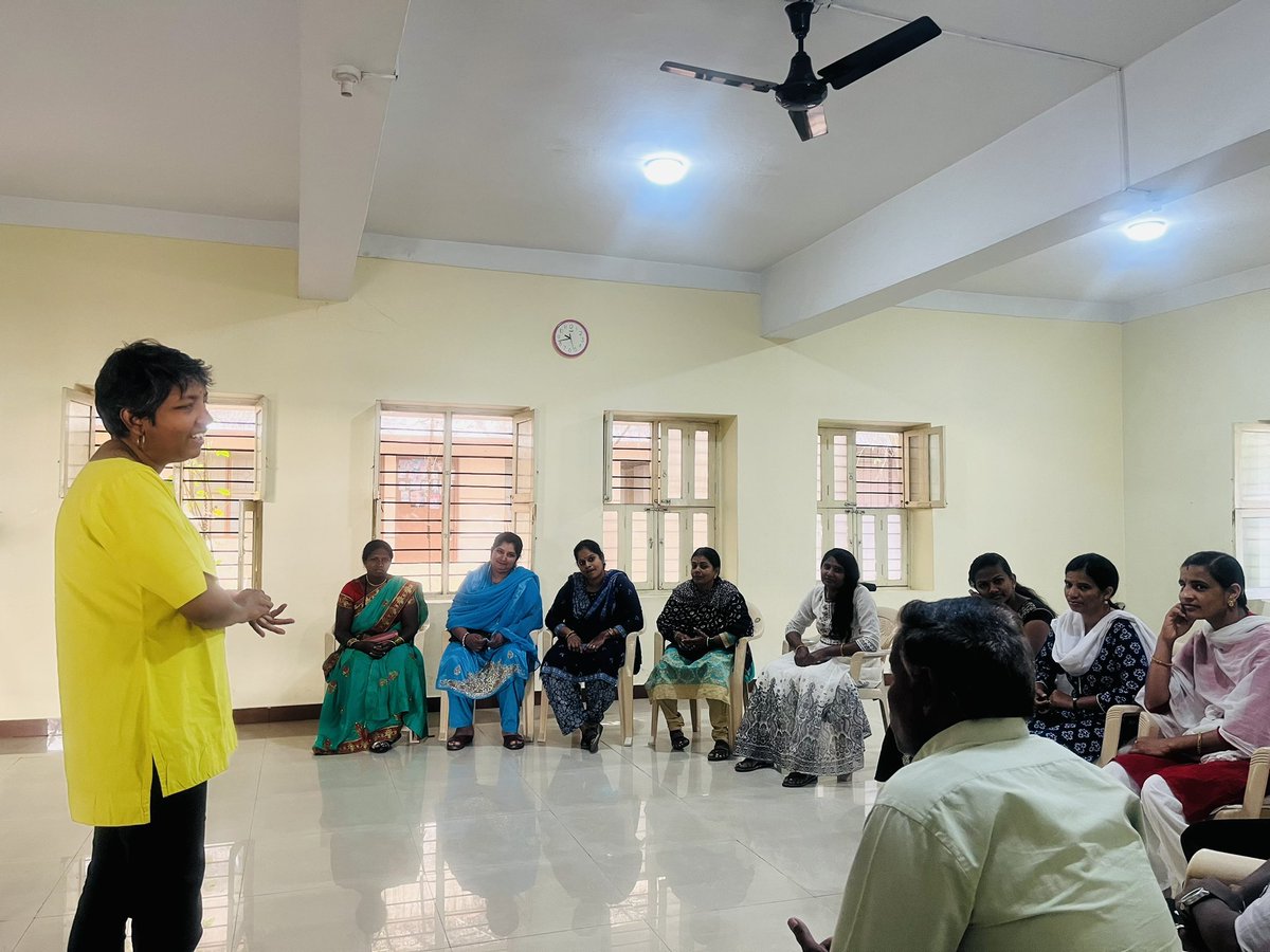 Anitschris's tweet photo. The impossible dream - exploring gender roles with parents second day of hackathon .. interesting convo on change and delving deep into home premises https://t.co/roSc4sGGej