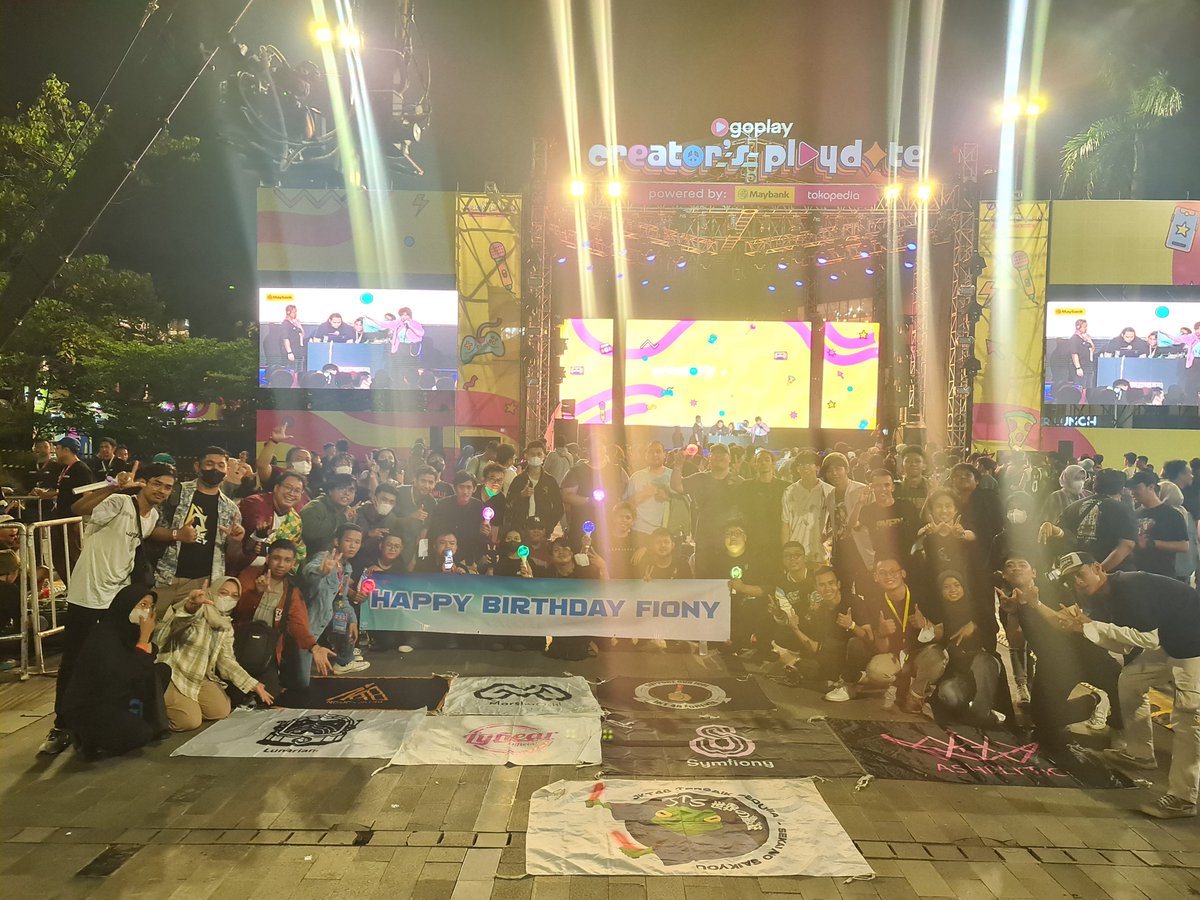 OneAlliance48's tweet photo. TERIMA KASIH! @GoPlayIndonesia
#GoplayCreatorsPlaydate https://t.co/AC3ZhMt2SU