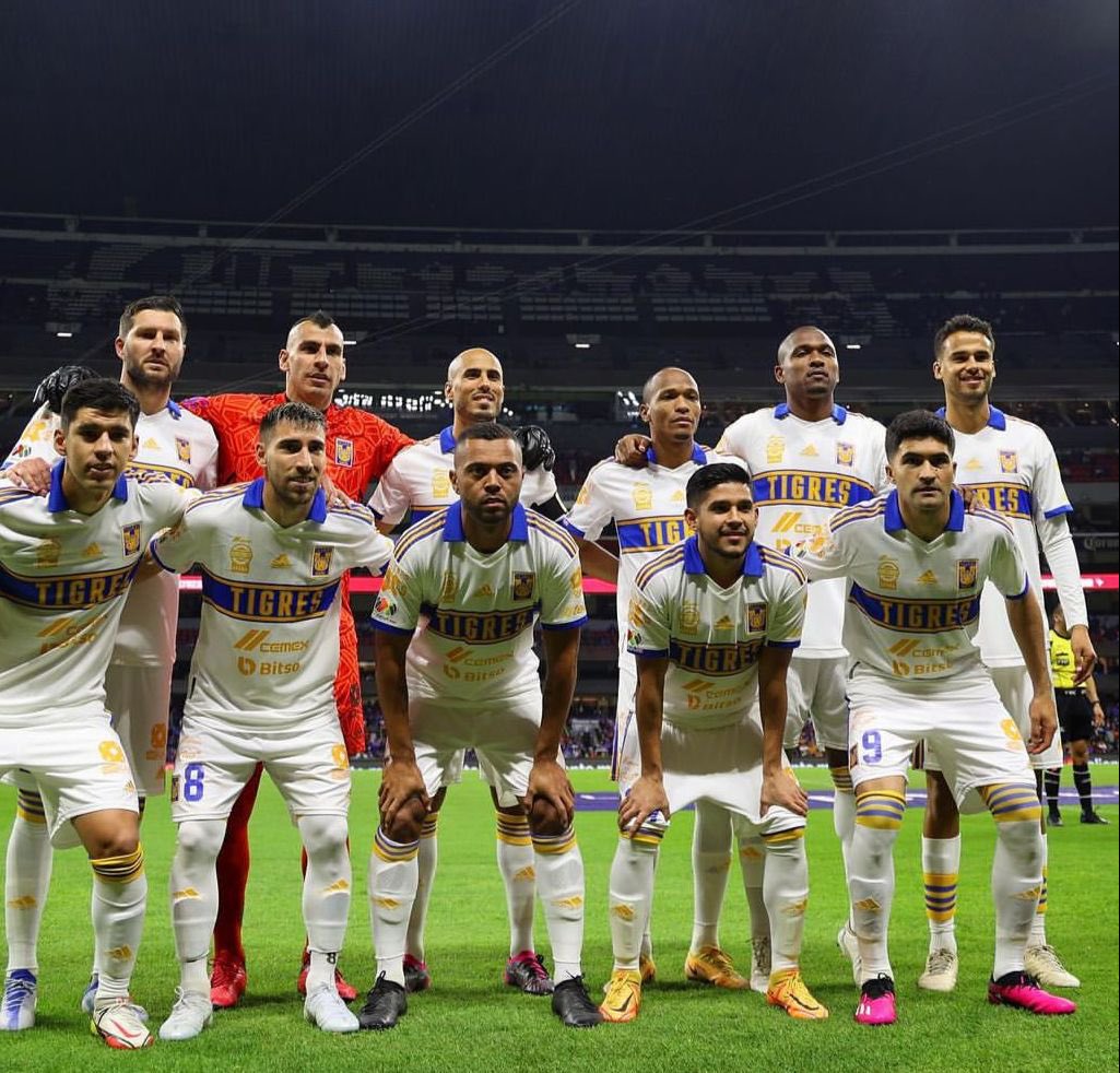 samircaetano's tweet photo. +3 pontos! 💪🏾 Muito feliz pelo momento da equipe. Todos juntos @clubtigresoficial! 🙌🏿 🐯

+3 puntos! 💪🏾 Muy contento por el momento del equipo. ¡Todos juntos 🙌🏿 🐯 https://t.co/NDgYV9G7up