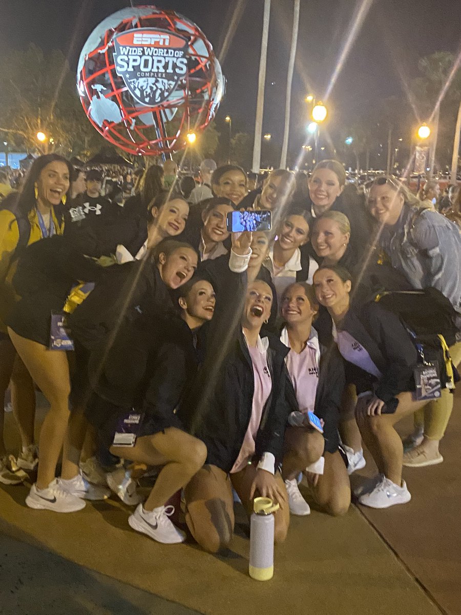 kwilliams481's tweet photo. Way to go Kickapoo Golden Girls! Headed to finals tomorrow on the castle floor. @KickapooChiefs https://t.co/GdnnJA8GcO