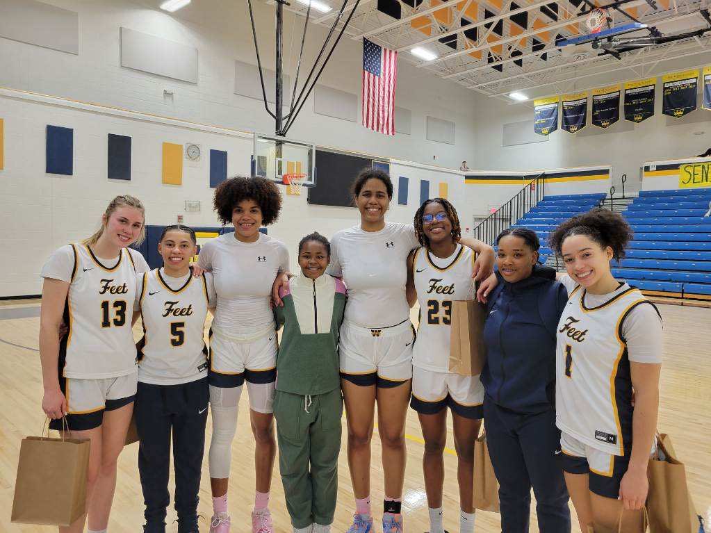 TheHoops0410's tweet photo. Good luck Seniors on your future journey. #webbfam #webbballers https://t.co/SpfP2P7C4C