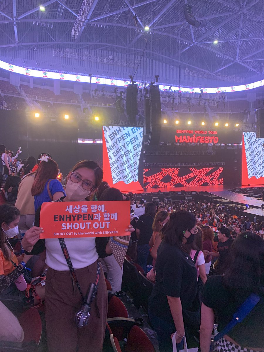 hee_youthere's tweet photo. CARYS SAW ENHYPEN🧡
02.04.23 https://t.co/pgdndY2KgP