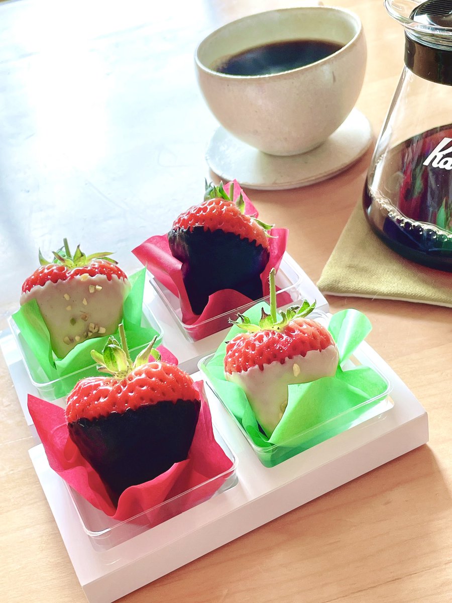miyama274's tweet photo. いちごチョコ🍓❣️(๑>؂<๑) https://t.co/5yeWKlfbUV