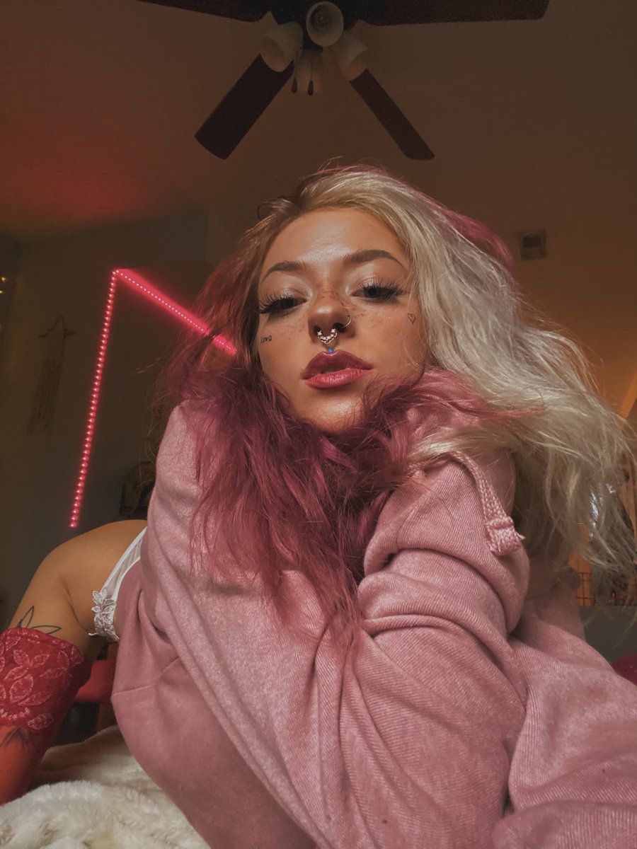 Bambi Sage on Twitter: "Feb. 2020 > Feb. 2023"