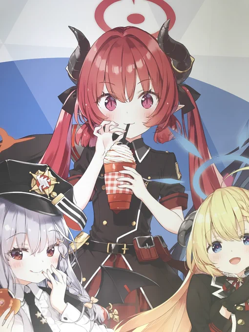 これはポップアップショップの壁にいたでかでかジュンコ 