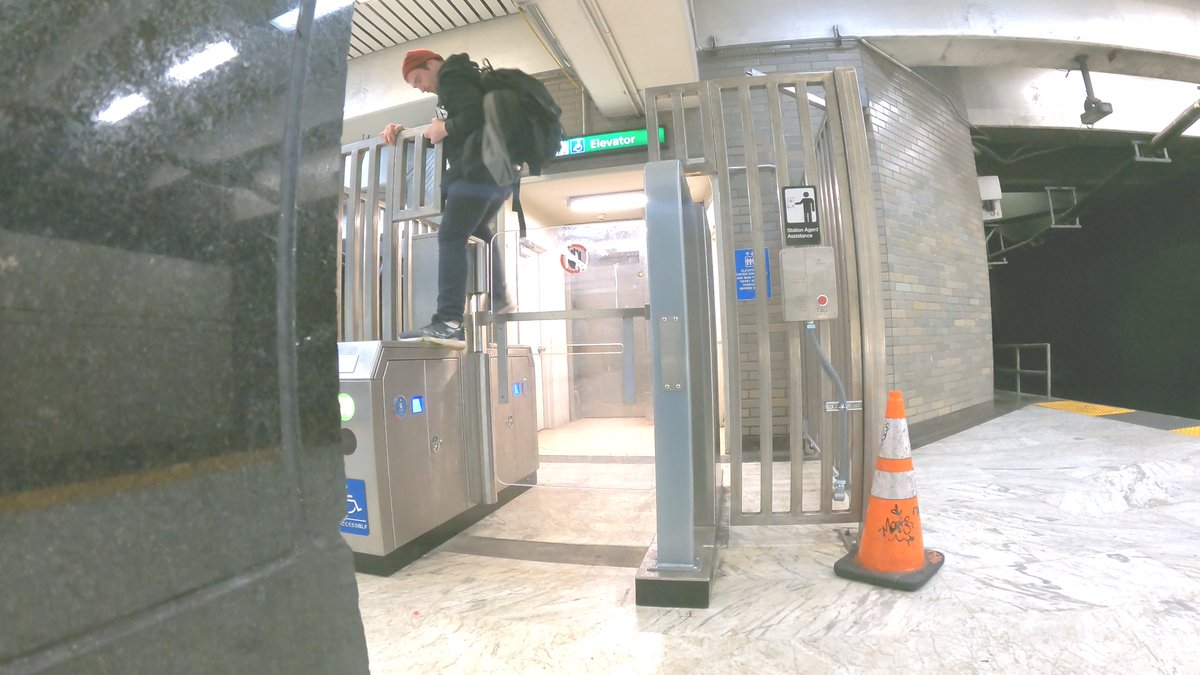Bartfare's tweet photo. @SFBART Fare evaders climb over new high security elevator fare gate at Civic Center Station in San Francisco
@debora_allen1 @BevanDufty @JaniceForBART @lateefahsimon @RaburnForBART @RebeccaForBART @MARKforBART @JohnLMcPartland @BARTpoliceOA @StanleyRoberts #fareevader 047 048 https://t.co/VPz34jAgZy