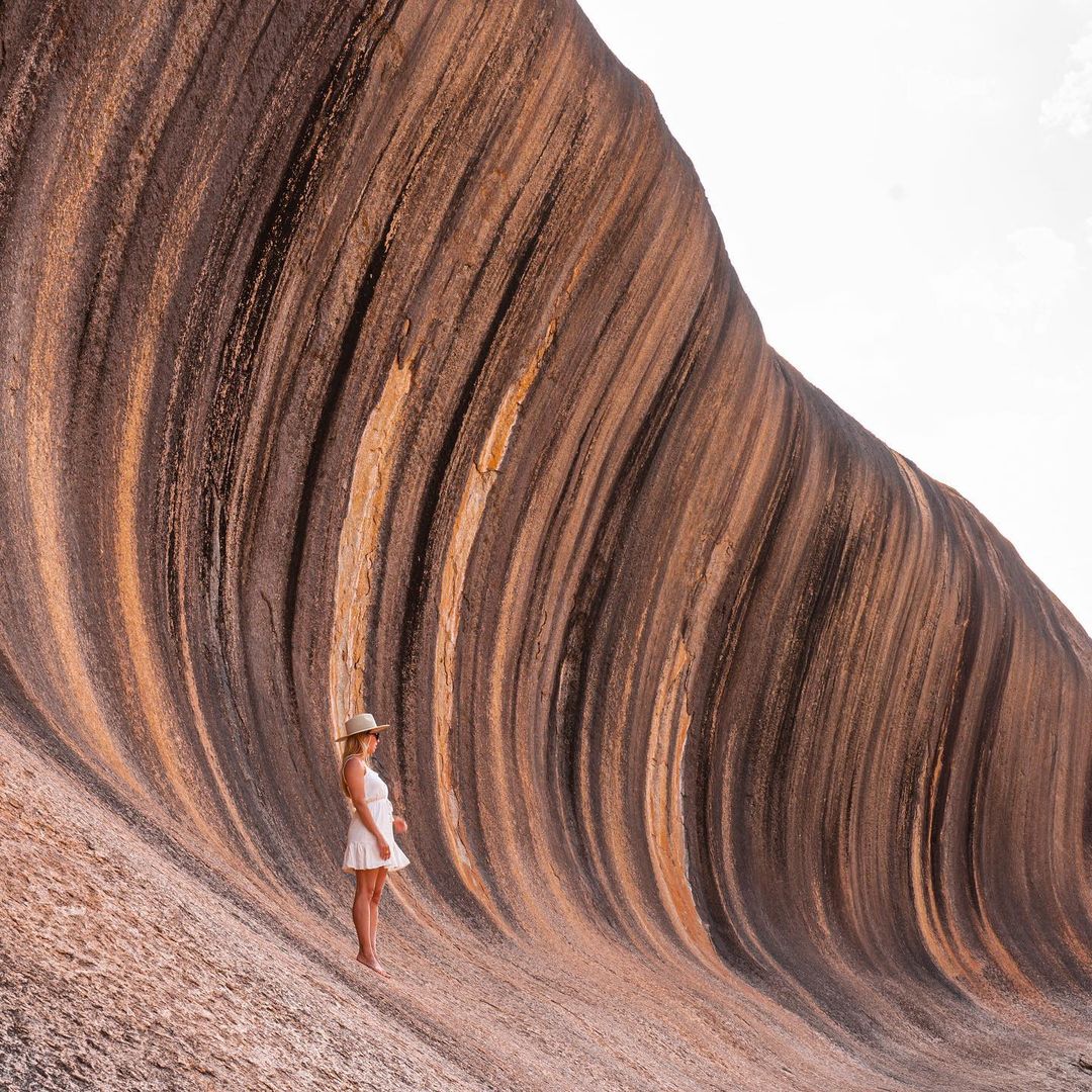 WestAustralia's tweet photo. #Hyden in the Wheatbelt totally rocks – and we've got the swell to prove it! #WaveRock is 15 metres high and more than 100 metres long, making it a giant wave you're going to want to surf 🌊 Get dreaming: https://t.co/IGIvo9C0ev

📷: @wadeanddani in #WAtheDreamState https://t.co/XfwNgr4YXe