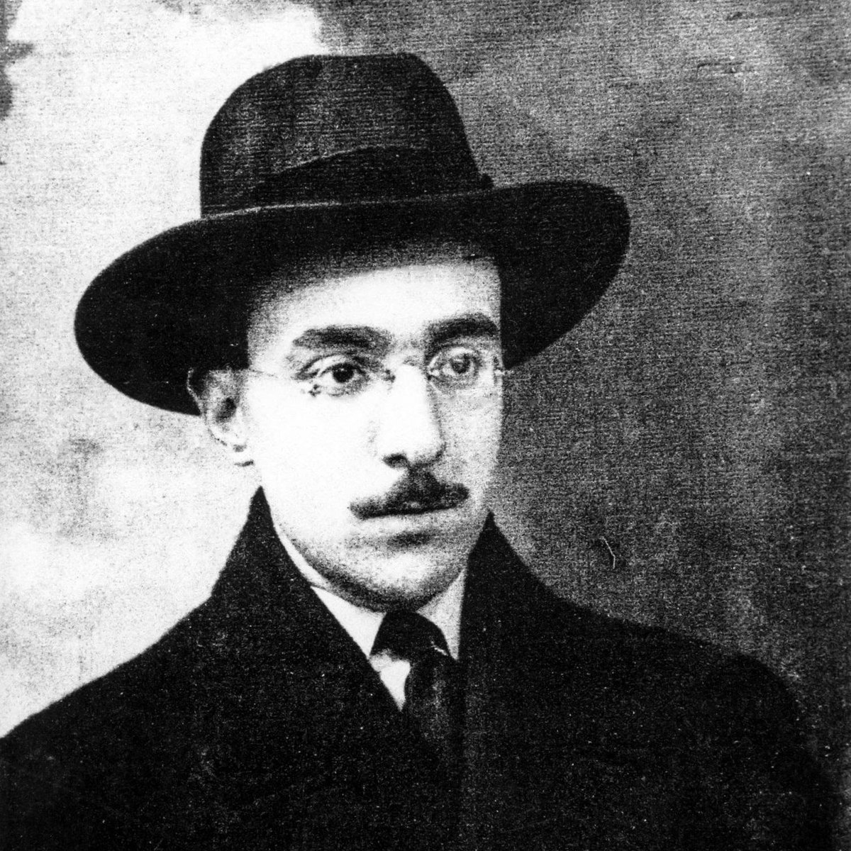 “Pon todo lo que eres en lo mínimo que hagas”. 
Fernando Pessoa
#Fuedicho