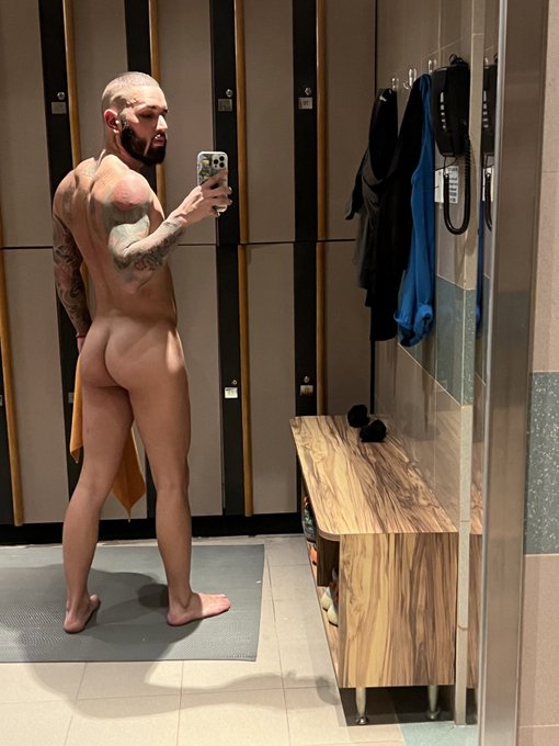 open me up, tell me you like it 🎼 https://t.co/UwtlbsMllm<a href="/tag/linkinbio"class="tags"><span>#linkinbio</span></a>