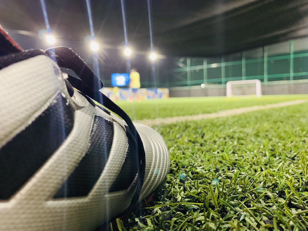 elodrawz's tweet photo. Back in the field ⚽️after a longtime! Hope it will be a regular practice this time! 🤞🏼
#ilovefootball #manutdfan #reddevilforlife https://t.co/RMJJfH3Tzn
