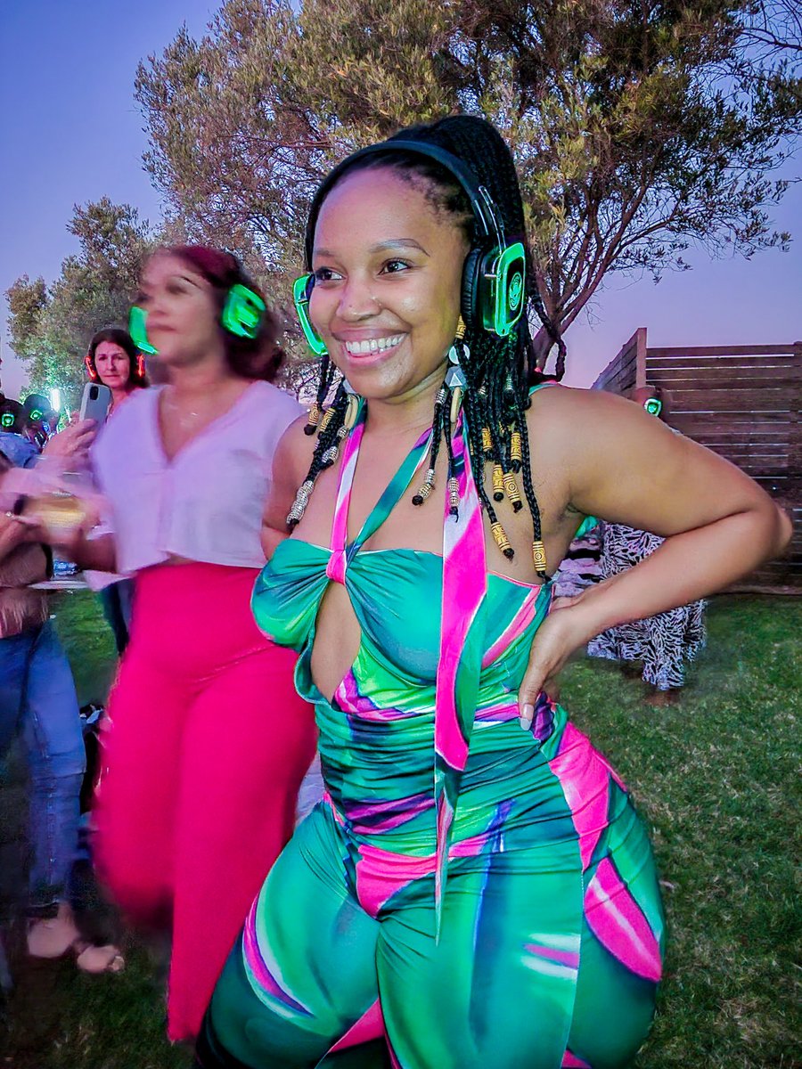 Kamama_Sam's tweet photo. The intro in me found my perfect groove set-up @SilentEventsSA #silentdisco #silenteventssa https://t.co/YDevHtiV3L