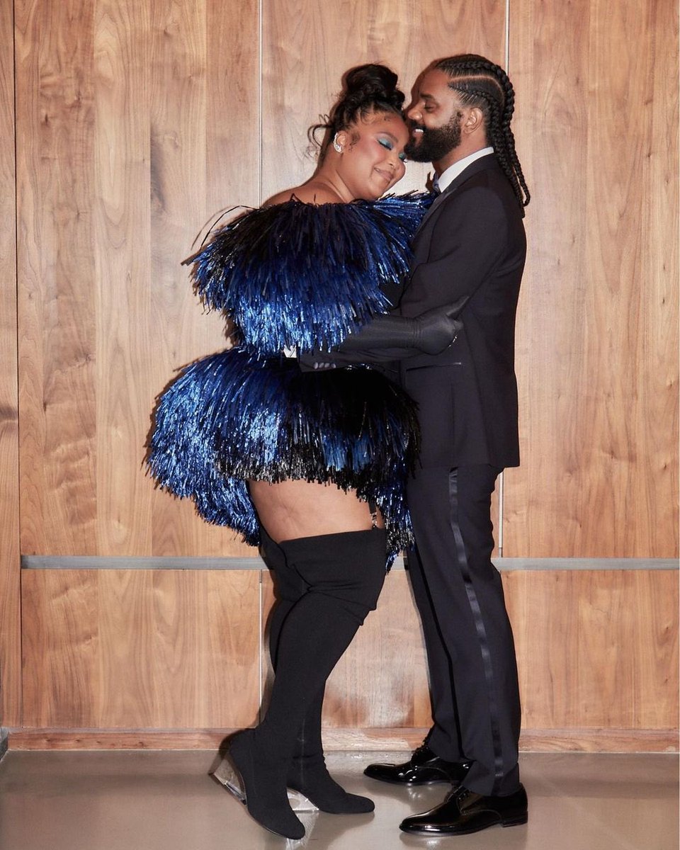 nathanlately's tweet photo. Lizzo said “my man, my man, my MAN!” 😍 https://t.co/jLZ1XyQ5Tb
