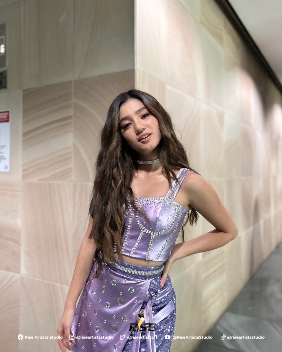 riseartistsph's tweet photo. SLAY, girl! 💅🏻🤯😍

Belle’s look this Sunday for the 28th Anniversary of ASAP Natin ‘To 🫣💃🥳 

#ASAP28 https://t.co/dUqDkdRL0b