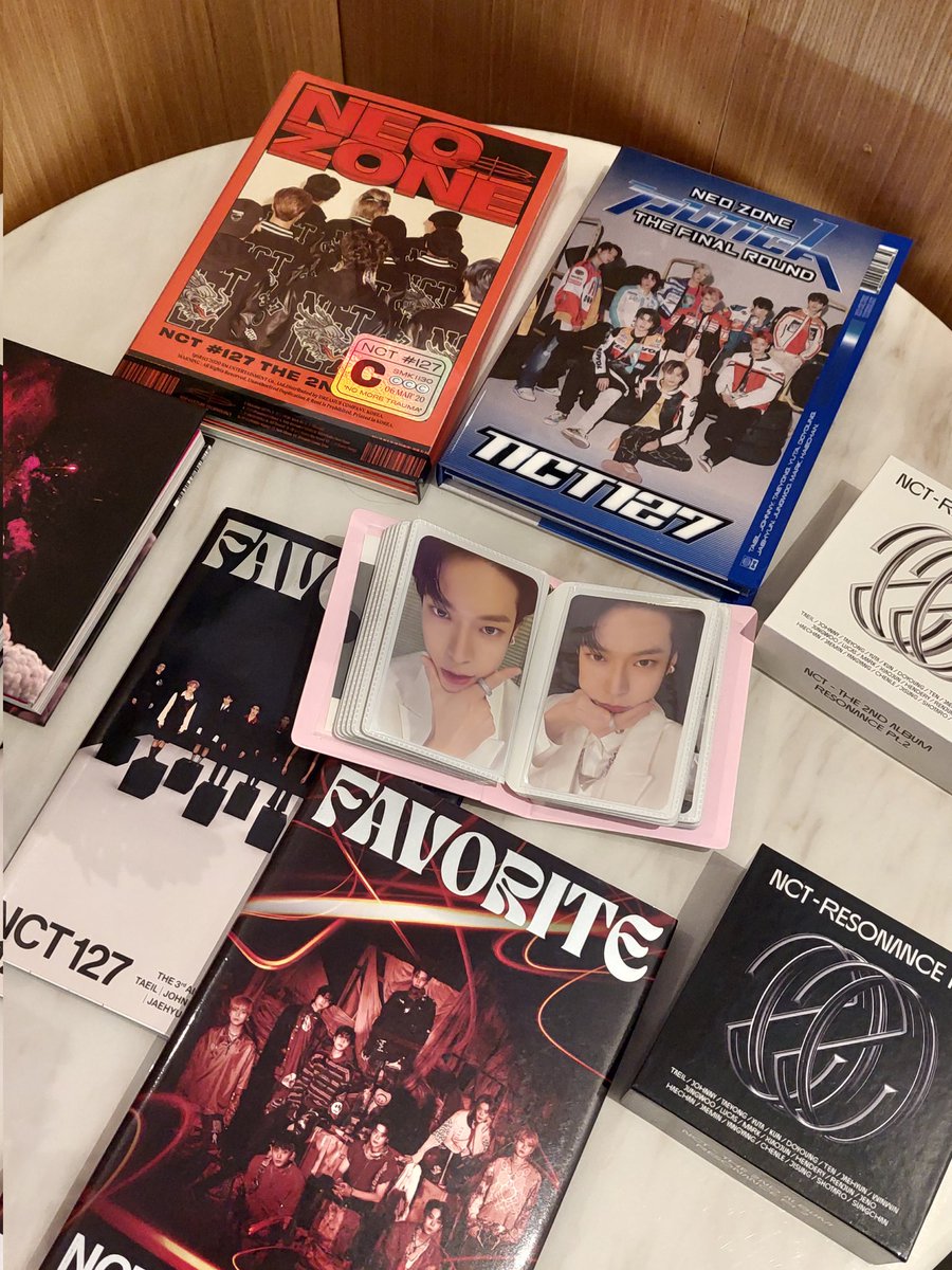 043_jy's tweet photo. First ever and def not the last doyoung cs event !! 🐰🎂 i was really excited for this since it was announced, was def worth it to wake up early2 to travel all the way 🤣 #BrightwithDOYOUNG

In love with all the deco to freebies , plus color scheme skyblue + white is my fav 🥹 https://t.co/9dCjrYoOJT