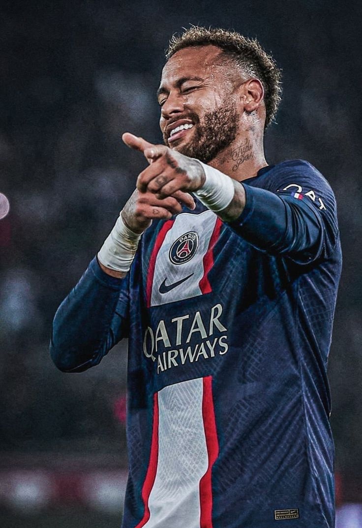 futtmais's tweet photo. A decisão de sair do Barcelona e ir para o PSG foi a pior da carreira de Neymar? https://t.co/Gjl8mVzeg2