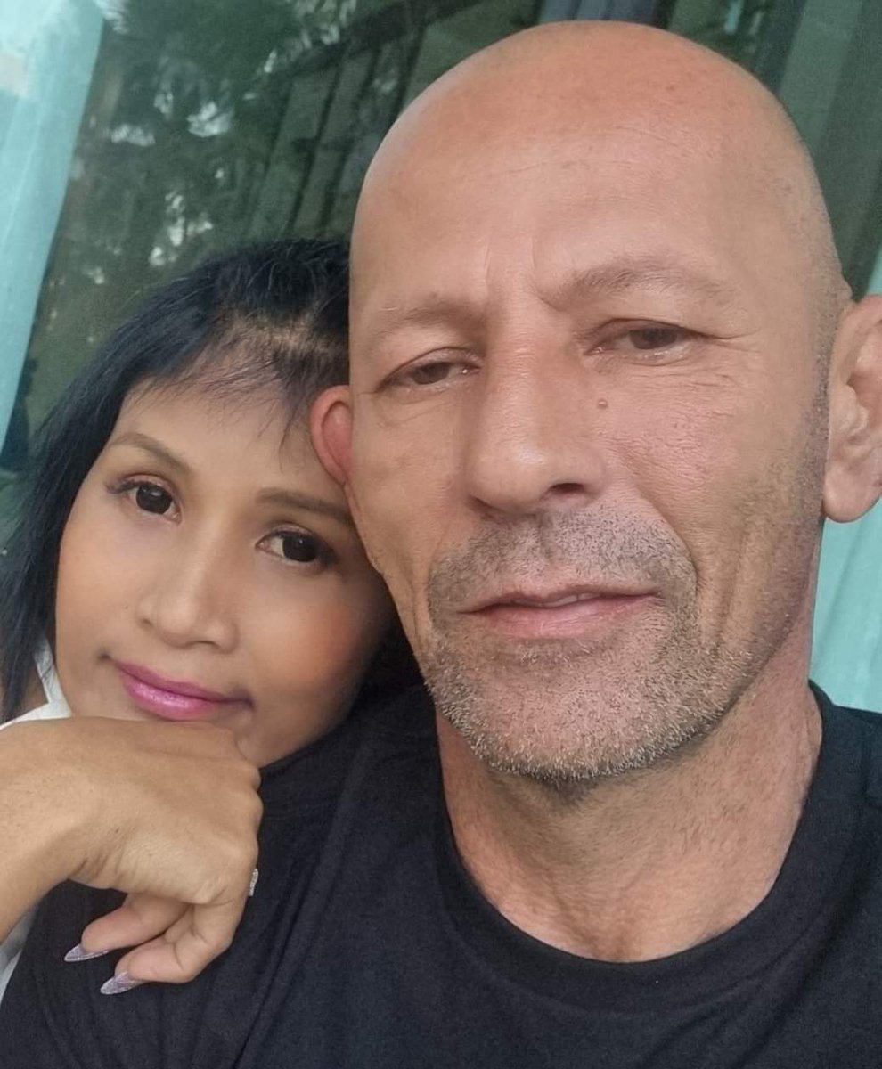 La vie peut changer en un claquement de doigts, ma femme est actuellement en train de se faire opérer,  elle se bat pour sa vie ...💔
Elle ne mérite pas ce cancer après avoir combattu toutes ces années près de moi à sauver les chiens
Michael