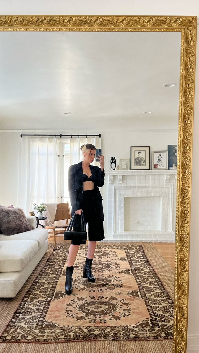 findingfletcher's tweet image. rollin up to the function @UMG