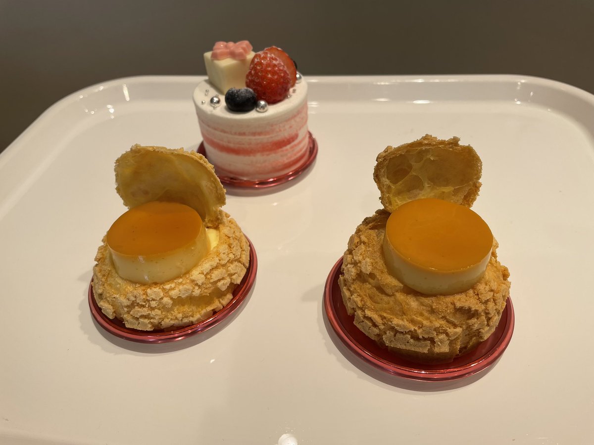 rm04021's tweet photo. OPEN㊗️1周年のlittle teethさんに行ってきた☺️
タイミングよく仕事お休みでよかったぁ❣️❣️
プリンは人気で品切れやったから「プリンの巣」を🌸
記念日だから歯磨きセット🪥🐥くれた😆🙌🏻
#littleteeth
#オープン1周年おめでとう
#歯科医院監修
https://t.co/33OqZ7gWRH https://t.co/MRilq3gIrZ
