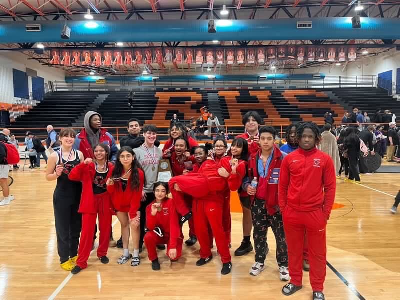Lady raiders placed 2ND at the 5-6A district tournament, and every single one of our girls are qualifying for regionals and our 215 boy is also qualifying for regionals GOODJOB RAIDERSSS!!