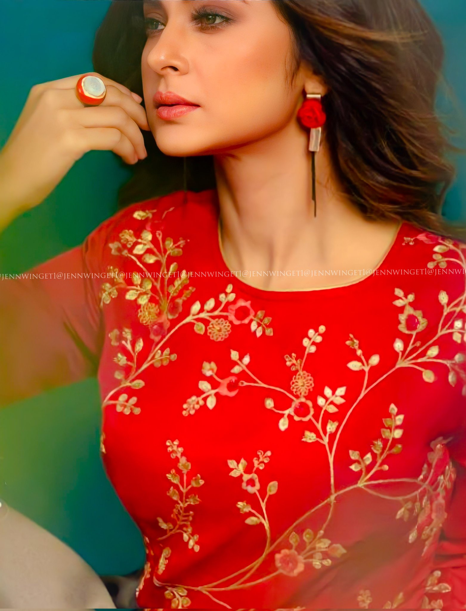Jennifer Winget wishes Happy Easter to all and shares her family pictures –  India TV
