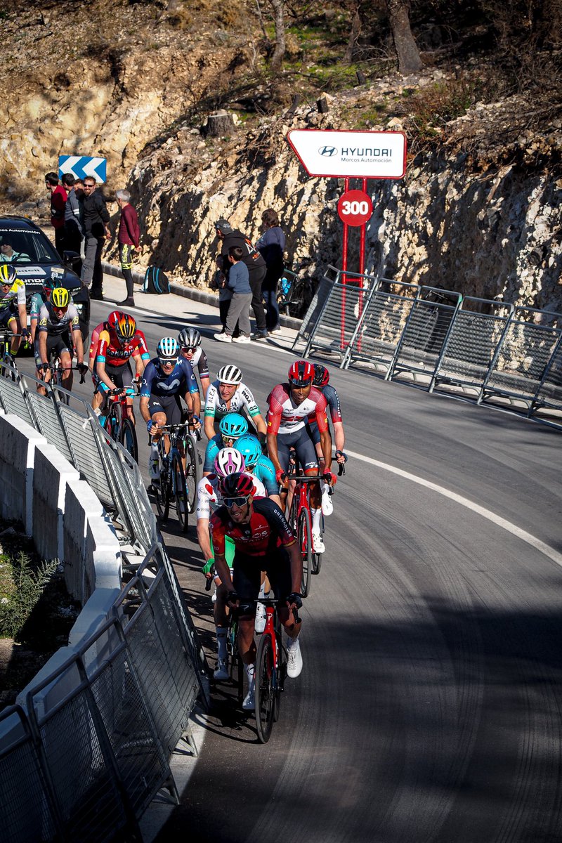 GallegoFerran's tweet photo. Ermita Cueva Santa - Etapa 4 @VueltaCV https://t.co/ZxqGUbJK3D