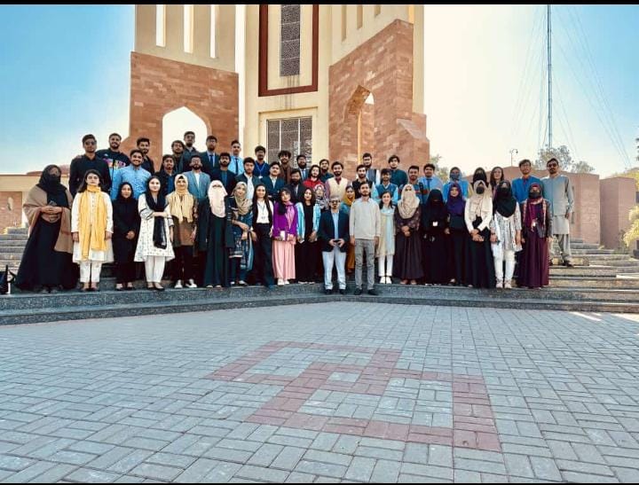 ShaheenNaz05's tweet photo. Shout out to our mentors! Such a privilege to witness and be part of your journey... fledgling into qualification is wonderful and exciting... but with a tinge of sadness for me, knowing that we may never cross paths again. Hoping for best #Amalacademy https://t.co/oXTafXs8MT