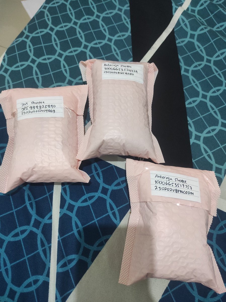 markleeonyour tweet media