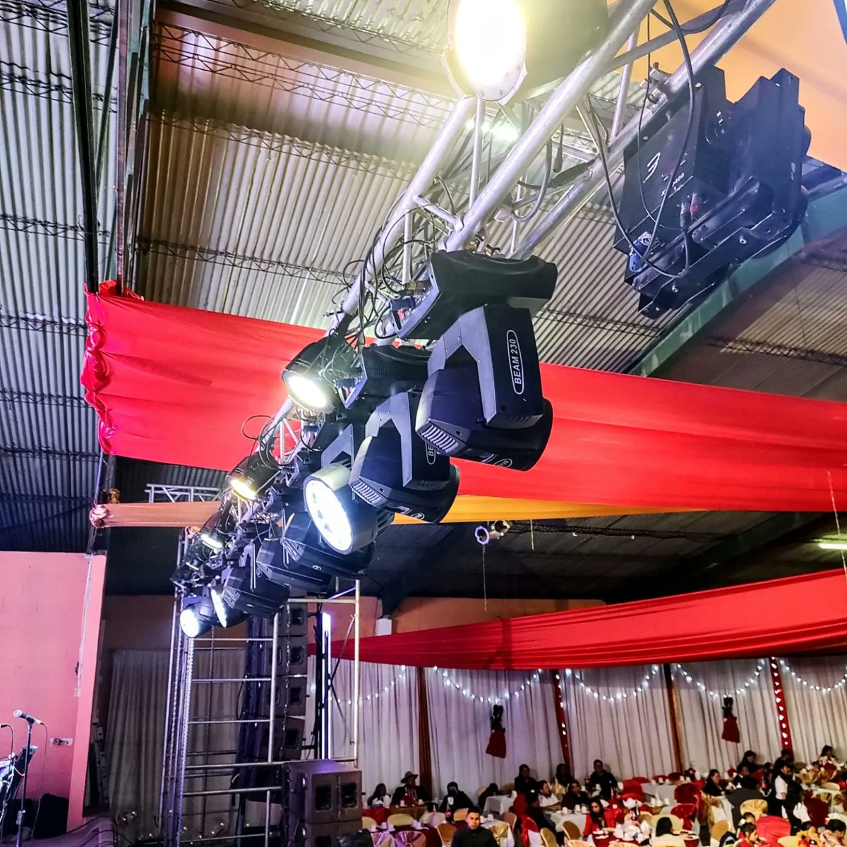 adruu_502's tweet photo. Muy contento por cómo salió la actividad!
Me disfruté el evento 🎙️
P.d.d: hoy me dijeron que hubo una parte en la que me la castee 🤣
.
🎙️ Pongo mis servicios como conductor de eventos!
.
.
#locutor #maestrodeceremonias #conductordeeventos #voz #caster #quiche #Guatemala #15años https://t.co/eiWrxmQFM8