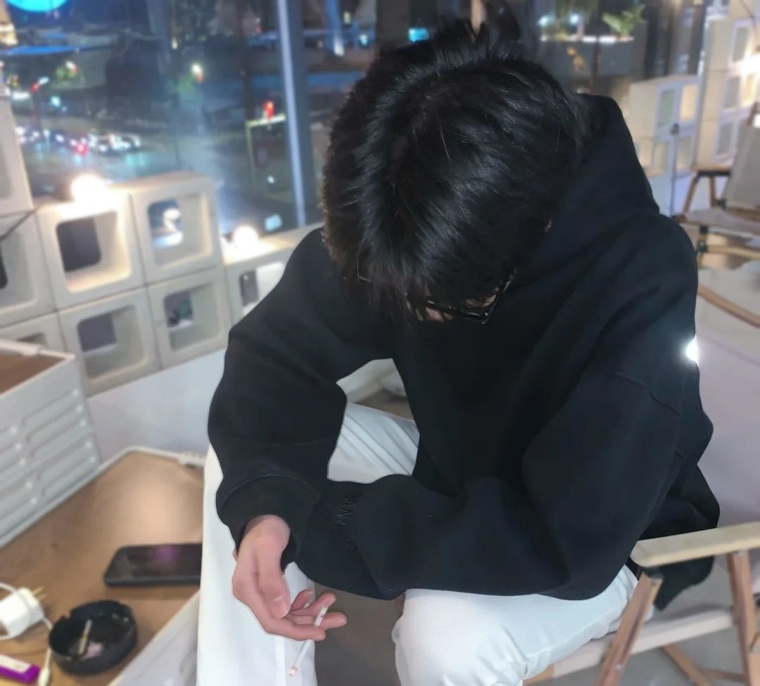 扒块腹肌男 (@km6666636) on Twitter photo 