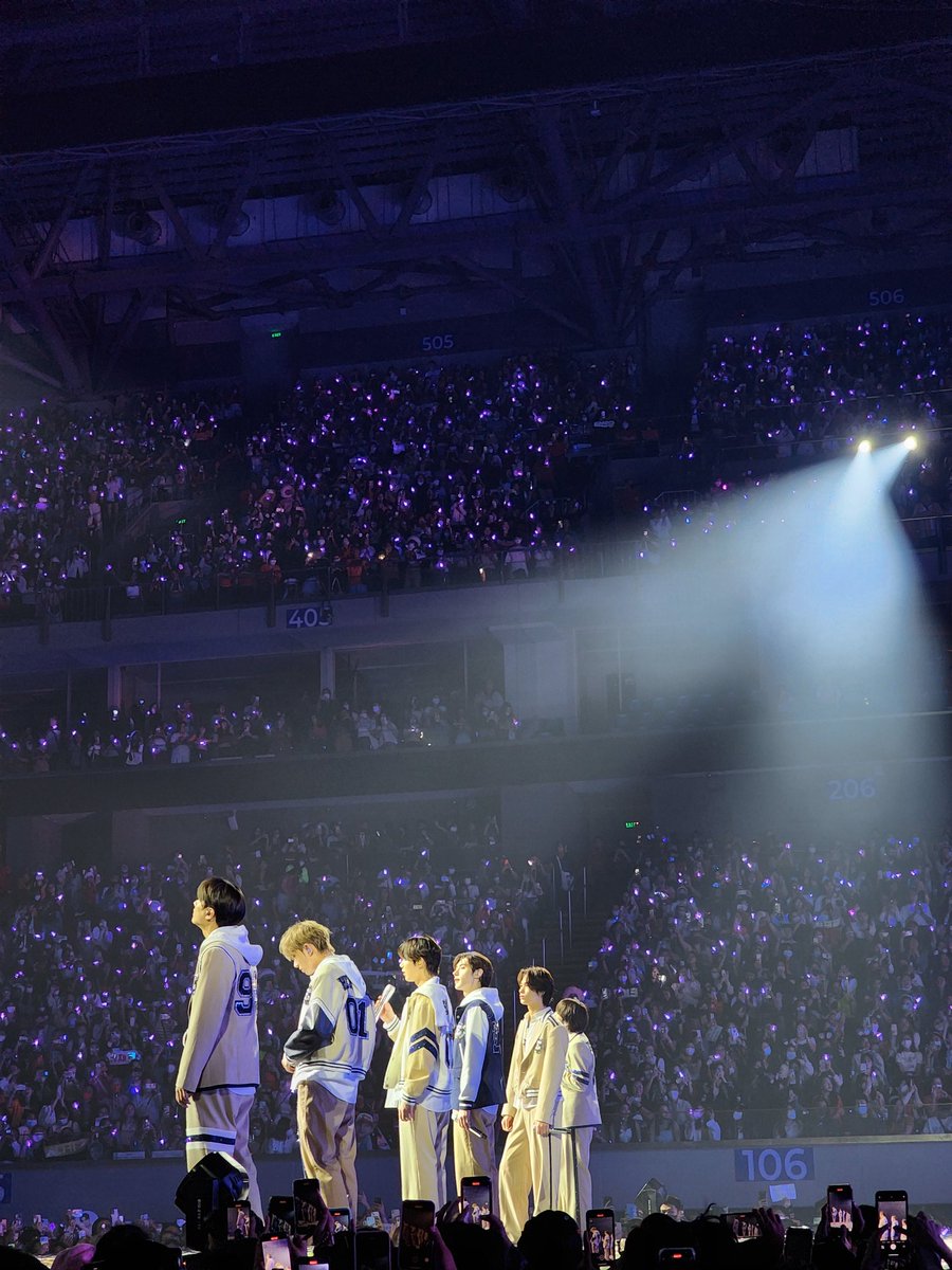 thenhyp's tweet image. manifesto world tour has ended.. and when something ends, a new beginning is about to come! thank you engenes for making our boys feel all the love we have for them. it was indeed a great memory for our boys. see you next time, my seven! mahal ko kayo 🧡 

@ENHYPEN_members