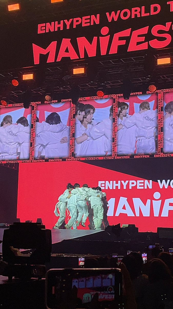 thenhyp's tweet image. manifesto world tour has ended.. and when something ends, a new beginning is about to come! thank you engenes for making our boys feel all the love we have for them. it was indeed a great memory for our boys. see you next time, my seven! mahal ko kayo 🧡 

@ENHYPEN_members