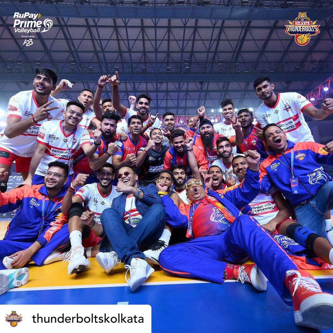 askdr_ut's tweet photo. First match, First victory 💪🏻
Being a physio with the team when you’re treating each and every player in the camp, practice sessions, before match, post match and the team WINS, you can see the emotions on each point. All the hard work with the team paying off! @KolThunderBolts https://t.co/Sm09G2BYX5