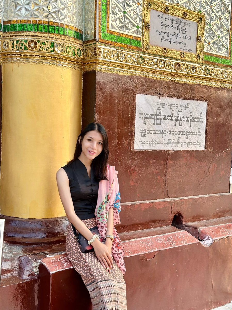 na’ladyboy tweet media