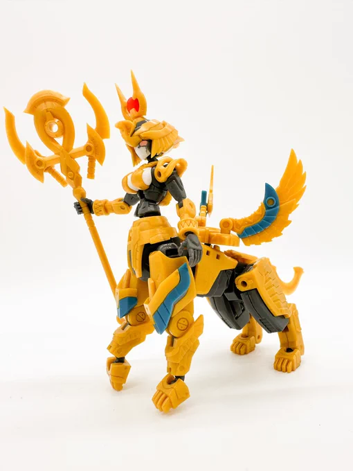 アーマードパペット イシスかわいい。スフィンクスの色分けが良くて素組でも十分だ。 