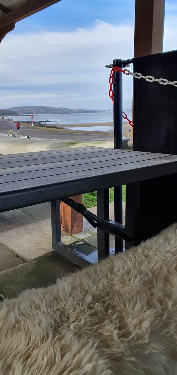 puffedtweet's tweet photo. Table with a view..
@BoardwalkBeach
#Silverknowes
#Edinburgh https://t.co/kmSGdIvywL